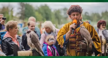 Zajazd Szlachecki w Gołotczyźnie – podróż w czasie pełna smaku, muzyki i tradycji!