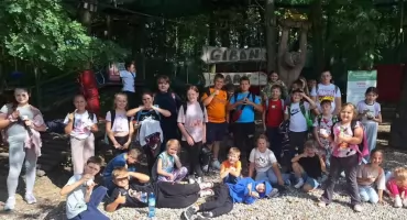 Aktywny piątek w parku linowym Gibon – uczniowie z Leszna w akcji!