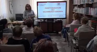 Seniorzy z Krzynowłogi Małej uczą się, jak sięgać po więcej