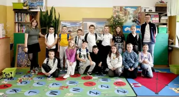 Uczniowie w roli nauczycieli – wyjątkowy Dzień Edukacji w Bogatem