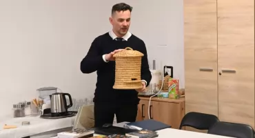 Miód w kuchni – smakowite inspiracje z Czernic Borowych