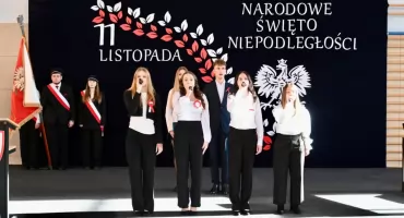LO im. KEN w Przasnyszu uczciło 107. rocznicę odzyskania niepodległości