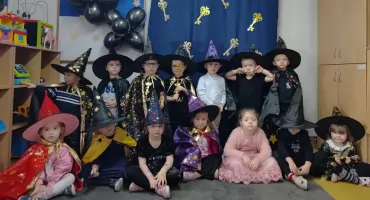 Andrzejkowe zabawy u przedszkolaków