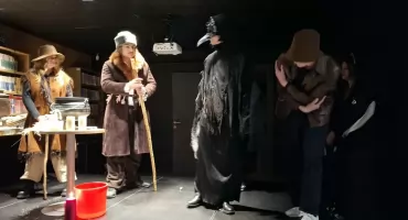 Młodzież ZSP w Przasnyszu wystawiła „Dziady cz. II” w Bibliotece Publicznej