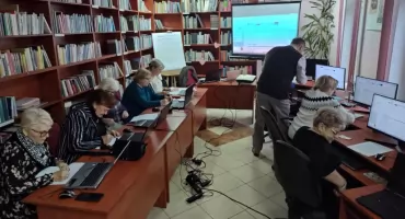 Cyfrowe szkolenie dla seniorów w Chorzelach