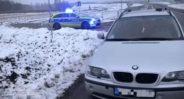 BMW zatrzymane na S-7: alkohol, brak badań i utrata prawa jazdy