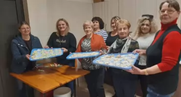 Świąteczne przygotowania w świetlicy wiejskiej w Karwaczu