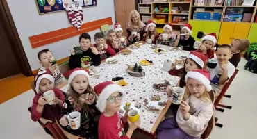 Świąteczne przygotowania uczniów klas I-III w Szkole Podstawowej w Nowej Krępie 