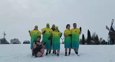 Jednorożce na zimowo – niedzielne morsowanie w Romanych Seborach