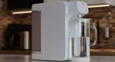 Filtr odwróconej osmozy vs. woda butelkowana – policzyliśmy, ile możesz zaoszczędzić