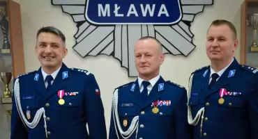 Symboliczne pożegnanie i nowy rozdział w KPP Mława. Insp. Tomasz Łysiak przeszedł na emeryturę