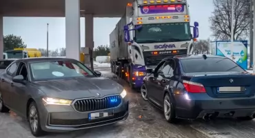 Chciał zniknąć sprzed oczu policji. Nerwowy manewr zdradził wszystko