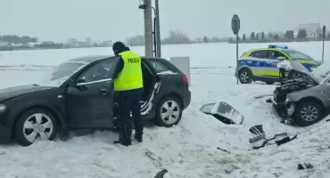 Groźne zderzenie na DK57. Dwie osoby ranne