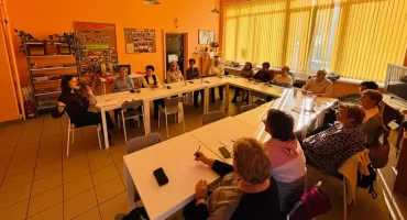 Seniorzy rozmawiali o depresji. Spotkanie z psychologiem w MOPS