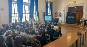 Świadomi w sieci – o odpowiedzialności, która nie kończy się na ekranie