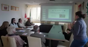 Organizacje pozarządowe uczą się sięgać po środki zewnętrzne. Spotkanie w Chorzelach pełne praktyki i inspiracji