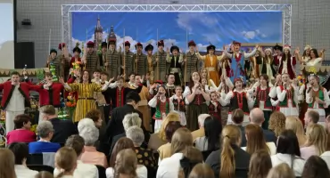 Tradycja, historia i młode talenty. Wyjątkowa uroczystość w przasnyskiej „Trójce”