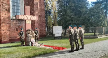 Pamięć, która zobowiązuje. Żołnierze uczcili ofiary Katynia