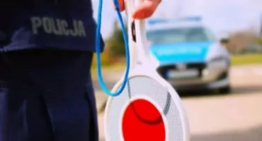 Nietrzeźwy kierowca ciężarówki zatrzymany w Przasnyszu. Złamał też sądowy zakaz