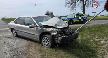Groźne zderzenie w Węgrzynowie. Dwie osoby ranne trafiły do szpitala