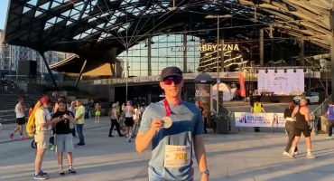 Tysiące biegaczy opanowały Łódź. Damian Skała z mocnym wynikiem w Rossmann Run