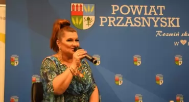 „Najlepiej czuję się na scenie”. Katarzyna Skrzynecka porwała publiczność w Przasnyszu