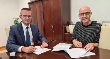 Dwie umowy na ochronę zabytków w Gminie Chorzele. Samorząd inwestuje w lokalne dziedzictwo