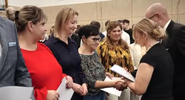 Dzień Edukacji Narodowej w przasnyskim liceum. Wręczono nagrody nauczycielom i pracownikom szkoły