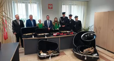 Młodzieżowa Orkiestra Dęta w Zdziwóju Starym z nowymi instrumentami. Pozyskano 43 tys. zł