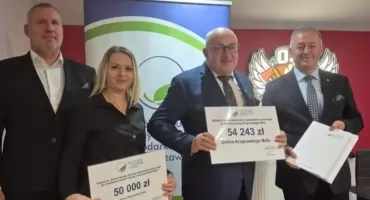 Nowy samochód pożarniczy dla OSP Krzynowłoga Mała. Inwestycja za ponad pół miliona złotych